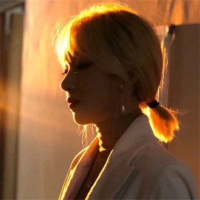  2023唯美氛围感女生头像图片