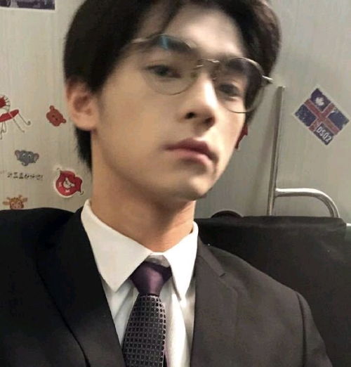  超好看男生头像想要cpdd嘛