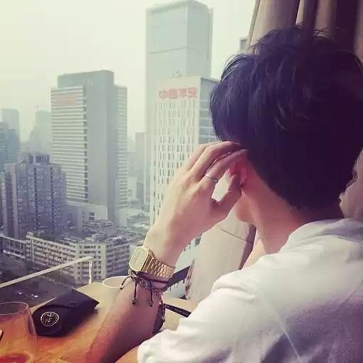  男生头像最好没正脸的有多少来多少,谢谢