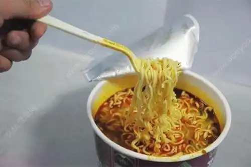  连续一年每天吃一桶方便面有什么危害