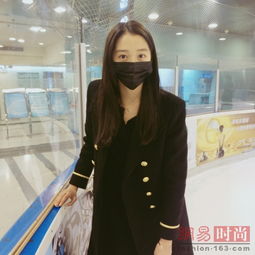  显高又帅的双排扣大衣难怪谢娜张艺兴都爱