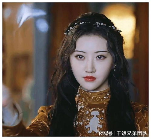  表面是艺人,实际上家世显赫的4位女星,个个根正苗红没人敢惹
