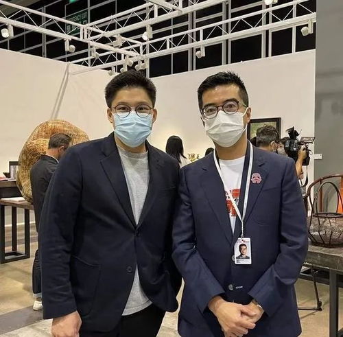 郭晶晶疑怀四胎腹部隆起身材显臃肿,靠在霍启刚肩上女人味十足