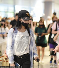  组图snh48众美少女回国李艺彤酷劲十足黄婷婷戴小帽可爱