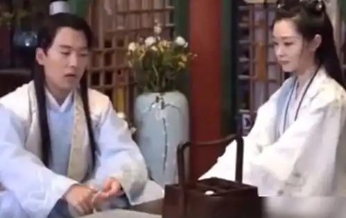  赘婿圆房花絮郭麒麟好惨导演直接上手就亲,网友好一猛男