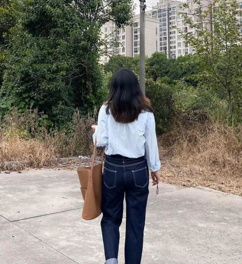  微胖女生春天就得精致,3种搭配攻略等你来试,大胆自信穿出气质