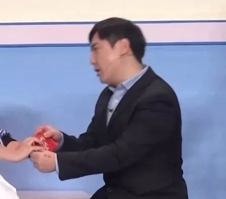  平安喜乐春晚不止是段子,更希望你平安