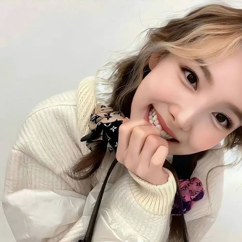  适合女生长期不换的微信头像