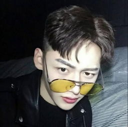  假装爱你的男生,才会有这3种表现,全中趁早分手