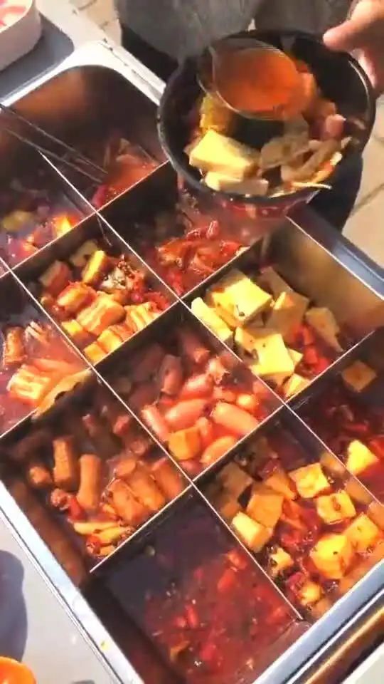  火锅底料味的奶茶看着就没胃口,这不是欺负农村人没见过世面吗