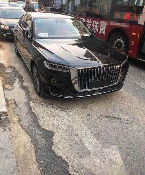  红旗h9实车再次现身街头,尺寸超a6l,配空气悬挂,有望6月上市