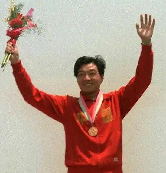  父亲爱女排,女儿爱nba,我爱评头论足