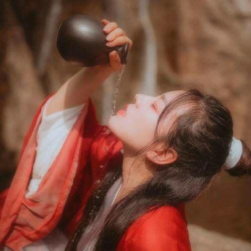 头像图片女孩真人戏腔