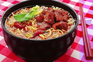 泡面的危害表情包深夜食