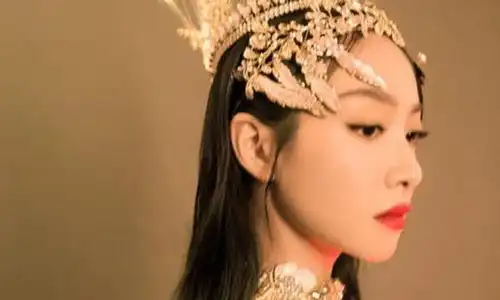  赵丽颖获最受欢迎的女演员,宋茜的表情耐人寻味