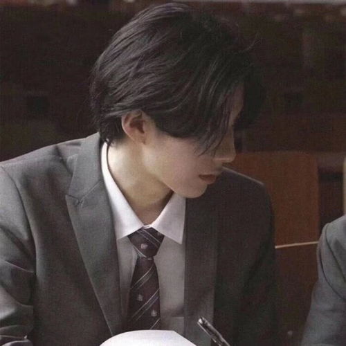  头像丨开学官宣情头