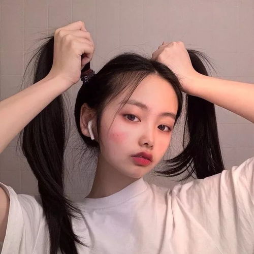  我悄悄的放了一个屁期待风把它吹进你的嘴里