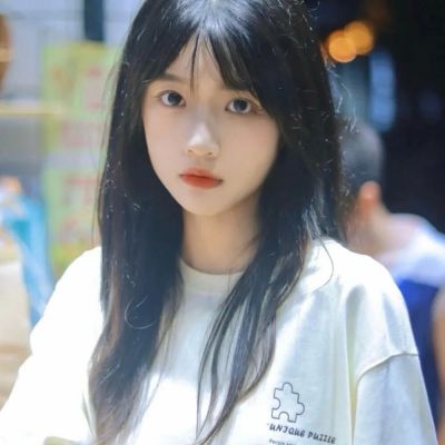  很好看的女生高颜值的真人头像对的人会让你发光错的人会让你抓狂
