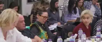  雪诺读剧本发现杀了龙妈时表情震惊权力的游戏第八季结局烂尾