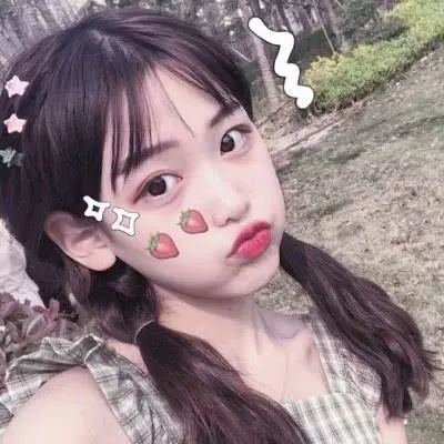  问喜欢的女生在干嘛,若她回这3个字,备胎你都当不上