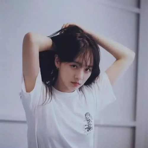  分手后,男生为什么不删掉前任联系方式第一个就很无奈