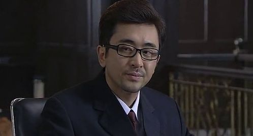  新公司共同商谈计策,会议最后宣布美女重回公司,男人表情不对