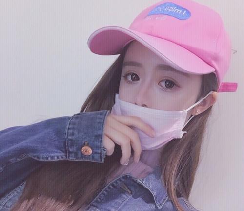 女生头像图片戴口罩帽子