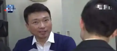  央视段子手还挺多朱广权回应自己的表情包康辉比我更合适