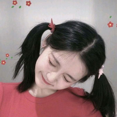 可爱美女头像萌图片,长发自拍的美女