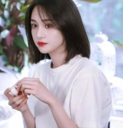  都说张爽妈妈长得漂亮,看到张予曦妈妈,才知道什么叫貌若天仙