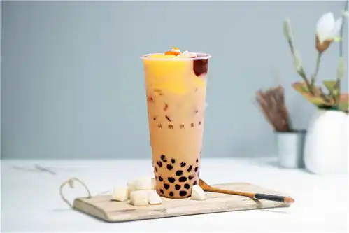  开个奶茶店是自己单干好,还是加盟好