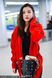  组图宋祖儿淡妆散发赶飞机爽朗大笑秒变表情包