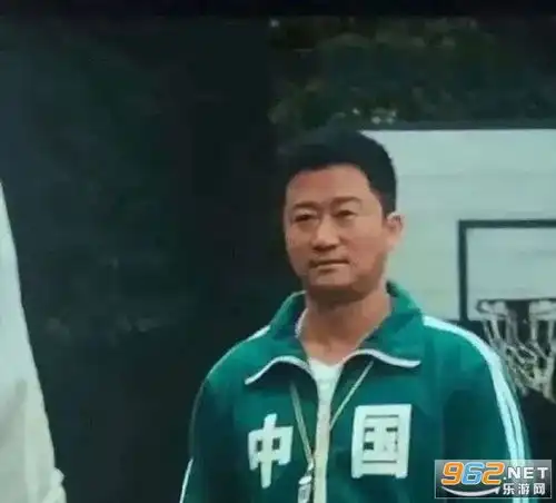  吴京表情包中国原图吴京中国衣服原图下载表情包乐游网游戏下载