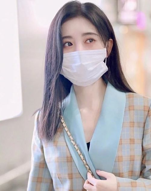  没有刘海的鞠婧炜,她称得上是四千年第一美女吗