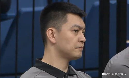  意外cba冠军遭暴击,单节狂输17分,杨鸣表情无奈不满队员