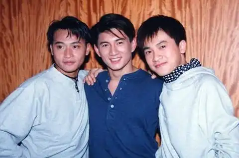  吴奇隆苏有朋庆陈志朋生日外号老虎表情,2021年