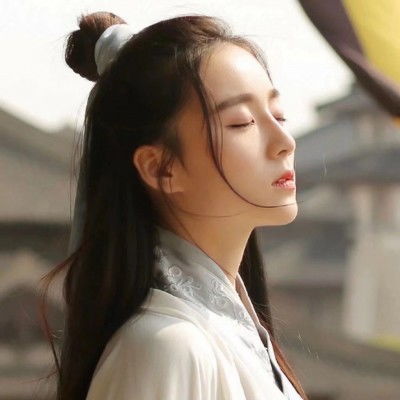  脑子真神奇忙得要死,也要留一点小女生头像我要个性网
