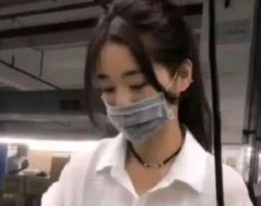  抖音口罩小姐姐,终于揭开浣纱,目睹五官,网友再见网易订阅