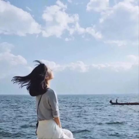  拖地不用一滴水简单一招,地板干净又耐脏,赶紧学学