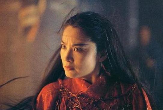  同样是白发魔女,李冰冰显老,范爷像假发,只有她真正成魔
