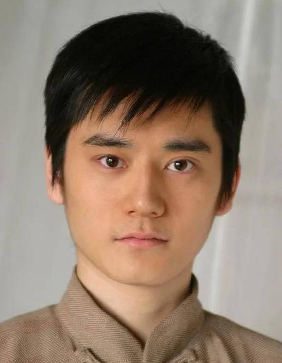  钱枫曾在节目中调侃,被醉酒女孩撩骚,事实竟是反过来的